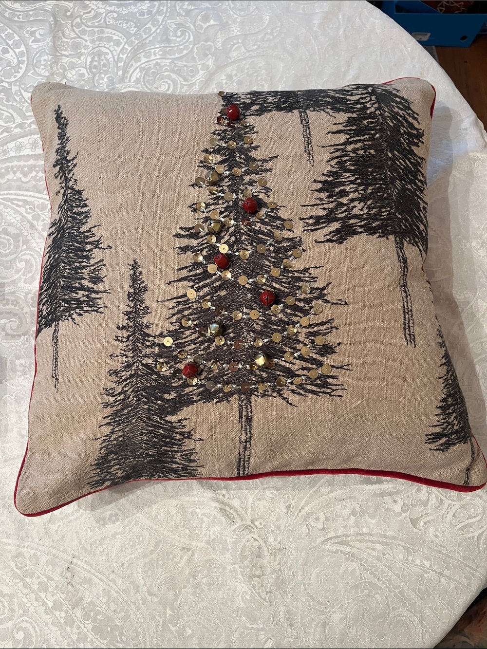 Pottery Barn Beige Holiday Tree Pillow Red Piping Gold Accents Cotton Canvas EUC